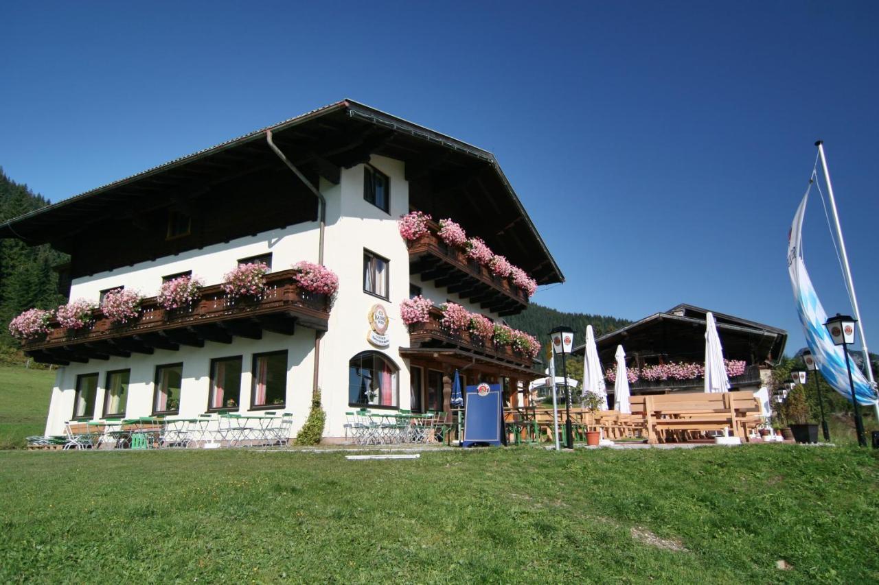 Buttermilchalm Bed and Breakfast Sankt Martin am Tennengebirge Eksteriør billede